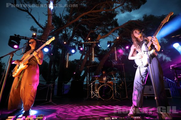 MAMALARKY - 2023-07-07 - SIX-FOURS-LES-PLAGE  - Scene La Pinede  - Livvy Bennett - Noor Khan - Dylan Hill